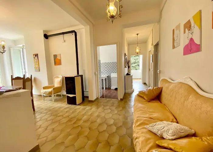 Bellavista * ليريسي